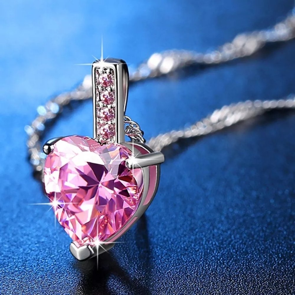 Pink Crystal Heart Pendant Choker Chain Necklace - Picture 4 of 4